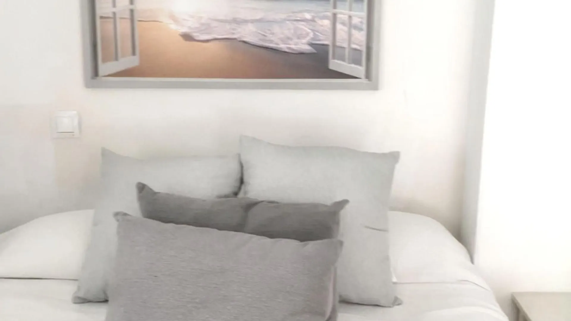 Chiclana Terrace Haven: Beachside Retreat with WiFi Villa Chiclana de la Frontera Holiday home